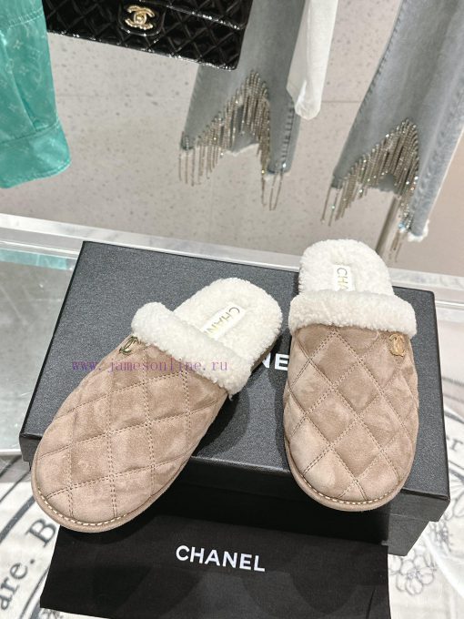 Chanel Baotou Teddy Hairy SlippersEvery autumn and winter, fur slippers are an essential ite0fz9gi98 - Image 4