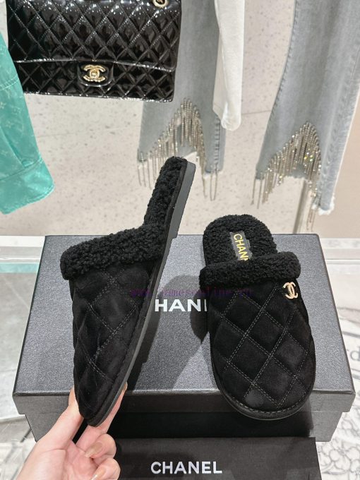 Chanel Baotou Teddy Hairy SlippersEvery autumn and winter, fur slippers are an essential iteap2b1u5j - Image 6
