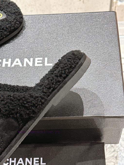 Chanel Baotou Teddy Hairy SlippersEvery autumn and winter, fur slippers are an essential iteap2b1u5j - Image 9