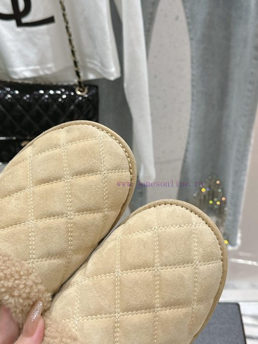 Chanel Baotou Teddy Hairy SlippersEvery autumn and winter, fur slippers are an essential ite1otgek4t - Image 8