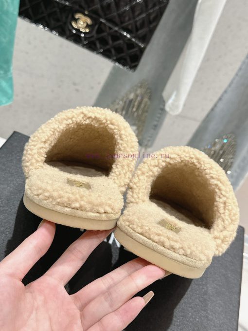Chanel Baotou Teddy Hairy SlippersEvery autumn and winter, fur slippers are an essential ite1otgek4t - Image 9