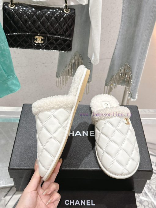 Chanel Baotou Teddy Hairy SlippersEvery autumn and winter, fur slippers are an essential ite7dt90opy - Image 4