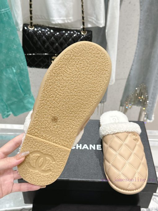 Chanel Baotou Teddy Hairy SlippersEvery autumn and winter, fur slippers are an essential ite4j1frvpx - Image 10