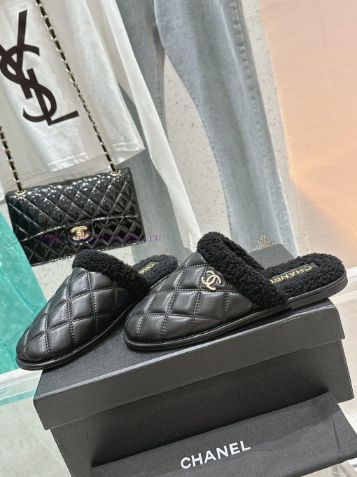 Chanel Baotou Teddy Hairy SlippersEvery autumn and winter, fur slippers are an essential itei1au8z1v - Image 5