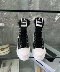 Couple style, the most handsome collaboration in the entire universe. Rickowens x conversatiio8jlzcc