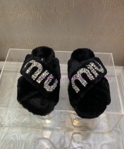 Miu Miu 2023 Autumn/Winter New Product Diamond Buckle Cross Hair Slippers~Versatile and Fashrd6uloto