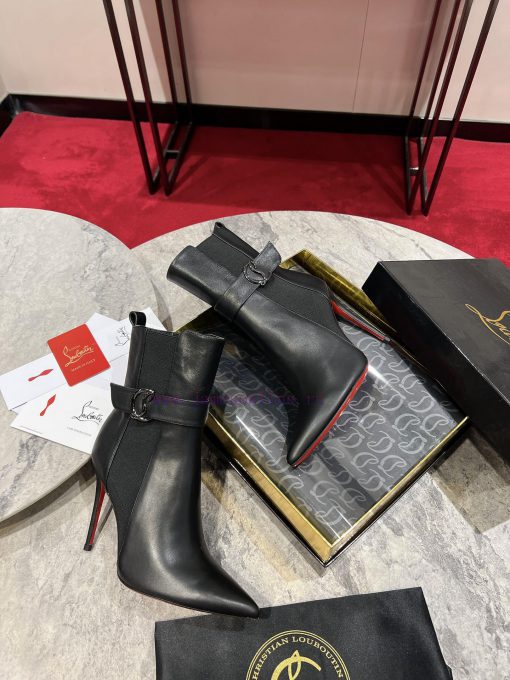 Generation level * ️The CL Chelsea Trophy Boots showcase clean lines and timeless elegance weh78ope3 - Image 6