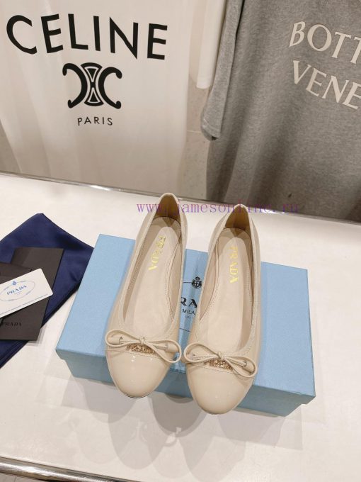 Prada 2024 Spring/Summer New Product Cute and Sweet Flat Flat Single Shoes~The sexy yet cutep3batkb3