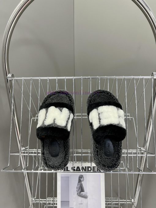 CELINE classic autumn and winter fur mop with numerous internet famous stars planting grass.nwthi5d5 - Image 7