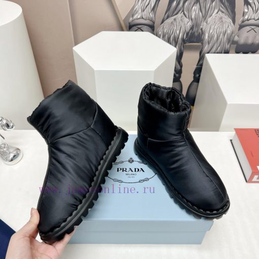 Top tierPRADA's latest runway collection for couples in space cotton boots for autumn and wiic3adw0b - Image 5