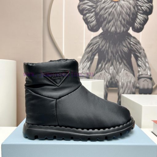 Top tierPRADA's latest runway collection for couples in space cotton boots for autumn and wiic3adw0b - Image 6