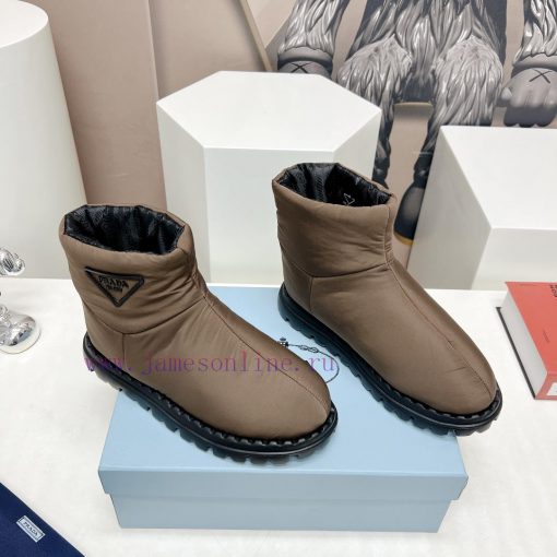 Top tierPRADA's latest runway collection for couples in space cotton boots for autumn and wi9viilw48 - Image 3