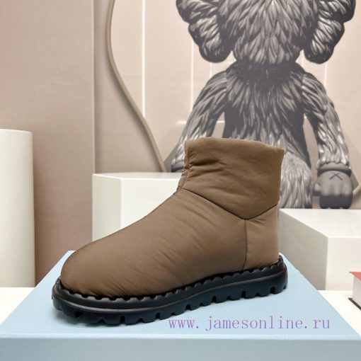 Top tierPRADA's latest runway collection for couples in space cotton boots for autumn and wi9viilw48 - Image 7