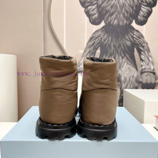 Top tierPRADA's latest runway collection for couples in space cotton boots for autumn and wi9viilw48 - Image 9