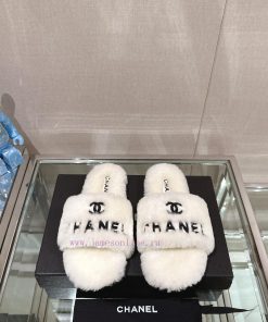 -Chanel 23Ss Autumn/Winter New Chanel Embroidered Logo Hairy One Word SlippersHow important 56hwhkcv