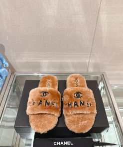 -Chanel 23Ss Autumn/Winter New Chanel Embroidered Logo Hairy One Word SlippersHow important dev6unw4