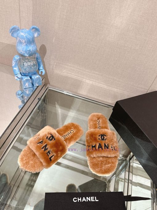 -Chanel 23Ss Autumn/Winter New Chanel Embroidered Logo Hairy One Word SlippersHow important dev6unw4 - Image 5