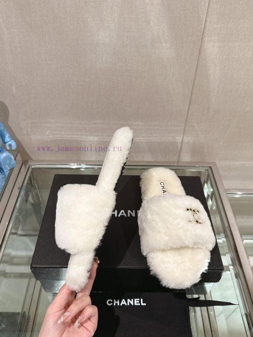 -Chanel 23Ss Autumn/Winter New Collection Chanel Double C Diamond Button Hairy One Word Slipg8bj6tum - Image 4