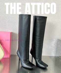 The atticoAtico 𝕋𝕙𝕖 𝕒𝕥𝕥𝕚𝕔𝕠𝟐𝟎𝟐𝟑𝑭𝒘 New style 𝙨𝙞𝙚𝙣𝙣𝙖 square toe bootsAttico is the inventor of n201soph