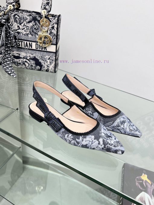 J'ADIOR woven back empty sandals, Dior 2023 Spring/Summer Latest Colors, Garden d'Hiver Jacqb5scene0 - Image 5