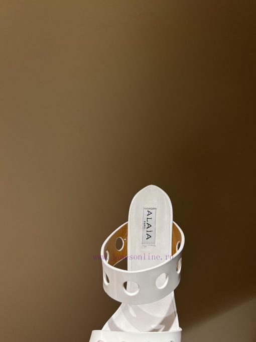 The mostALA ࠖ A | HIGH LOVE High HeelsALAÏA | HIGH LOVEThe pair of high heels that every onlbpixvybn - Image 6