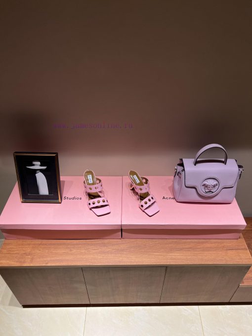 The mostALA ࠖ A | HIGH LOVE High HeelsALAÏA | HIGH LOVEThe pair of high heels that every onl0xs6llzi - Image 3