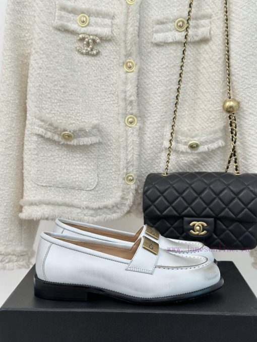 Chanel | Chanel 23C New ProductAlphabet plaque Le Fu shoes ️At first glance, it was planted bb6t90w7