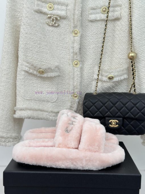 Chanel | Chanel Classic Letter Hairy SlippersThe "First to Wear" series of walking sheep witk1921u1k - Image 2