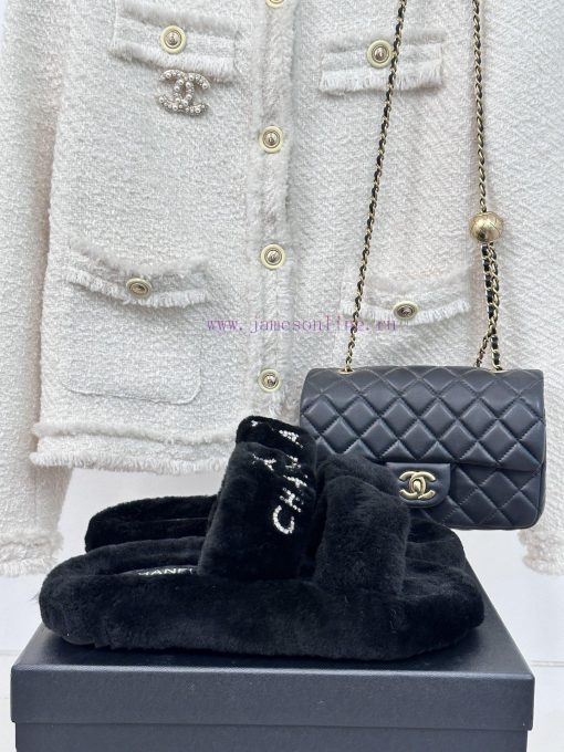 Chanel | Chanel Classic Letter Hairy SlippersThe "First to Wear" series of walking sheep witnsmajta8