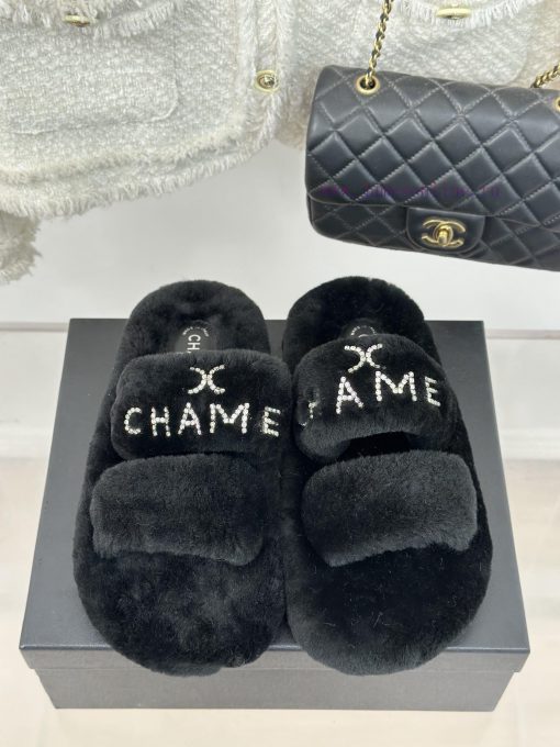 Chanel | Chanel Classic Letter Hairy SlippersThe "First to Wear" series of walking sheep witnsmajta8 - Image 5