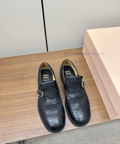 MiuMiu&Church's Co branded Double Button Block ShoesMiu Miu has announced a collaboration wihle43xdt