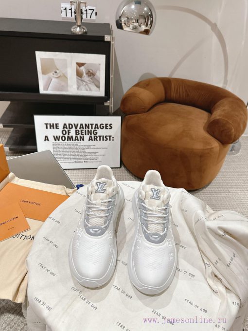 Couple style𝐋𝐨𝐮𝐢𝐬𝐕𝐮𝐢𝐭 * 𝐨𝐧𝐒𝐪𝐮𝐚𝐝 series age reducing versatile canvas&low cut sneakersThis LVnelhminm - Image 2