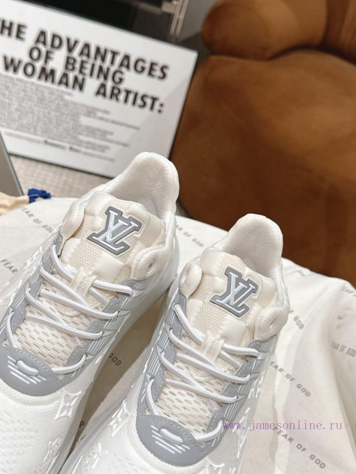 Couple style𝐋𝐨𝐮𝐢𝐬𝐕𝐮𝐢𝐭 * 𝐨𝐧𝐒𝐪𝐮𝐚𝐝 series age reducing versatile canvas&low cut sneakersThis LVnelhminm - Image 5