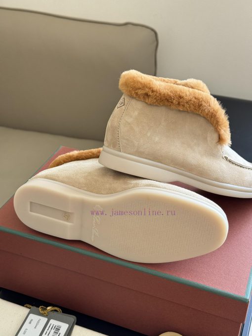 Top version logo pian... a classic fur shoe new color schemeThe price of cabinets has increailhbbha5 - Image 10
