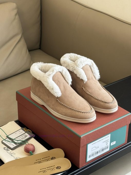 Top version logo pian... a classic fur shoe new color schemeThe price of cabinets has increaqc4qzil5 - Image 3