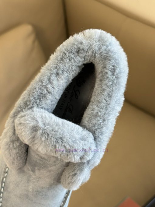 Top version logo pian... a classic fur shoe new color schemeThe price of cabinets has increaesgfa0jb - Image 8