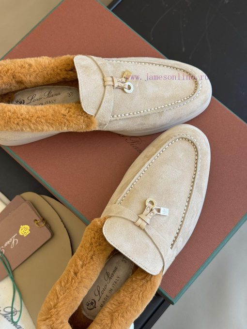 Top version logo pian... a classic fur shoe new color schemeThe price of cabinets has increalocsls10 - Image 5