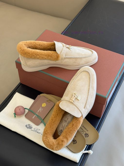 Top version logo pian... a classic fur shoe new color schemeThe price of cabinets has increalocsls10 - Image 7