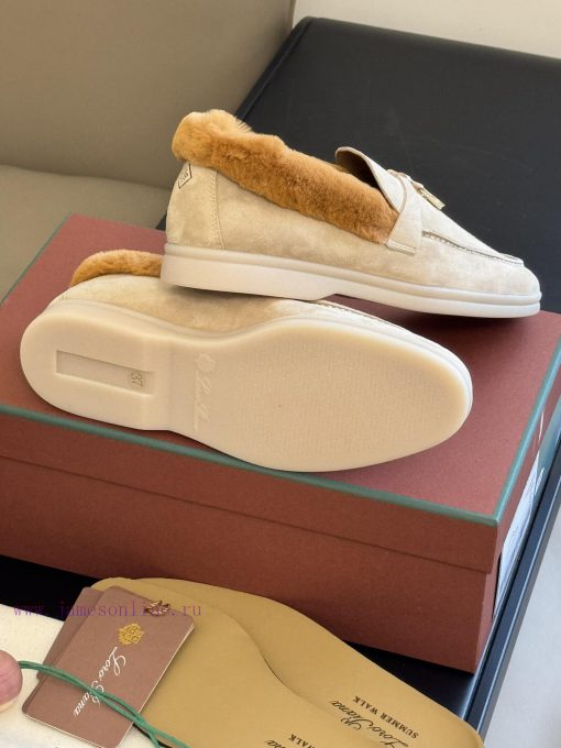 Top version logo pian... a classic fur shoe new color schemeThe price of cabinets has increalocsls10 - Image 10