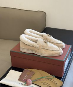 Top version logo pian... a classic fur shoe new color schemeThe price of cabinets has increac3ecr7vm