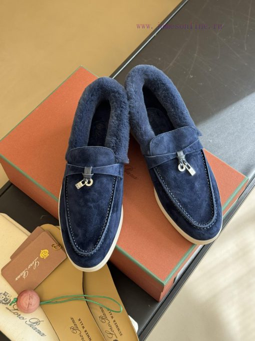 Top version logo pian... a classic fur shoe new color schemeThe price of cabinets has increawfh7r5lg - Image 4