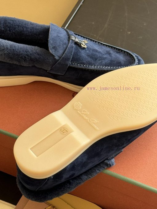 Top version logo pian... a classic fur shoe new color schemeThe price of cabinets has increawfh7r5lg - Image 9