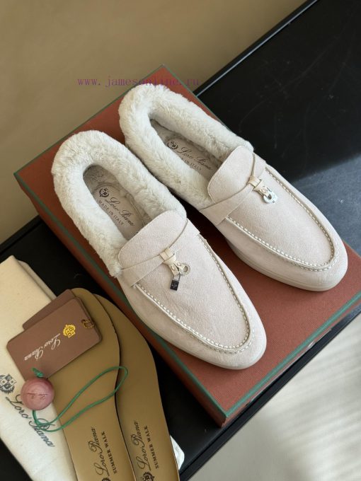 Top version logo pian... a classic fur shoe new color schemeThe price of cabinets has increa3na80xnz - Image 4
