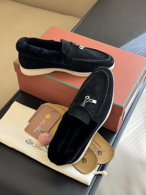 Top version logo pian... a classic fur shoe new color schemeThe price of cabinets has increafcmelqng - Image 5