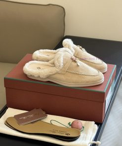 Top version logo pian... a classic fur shoe new color schemeThe price of cabinets has increa39a6iuni