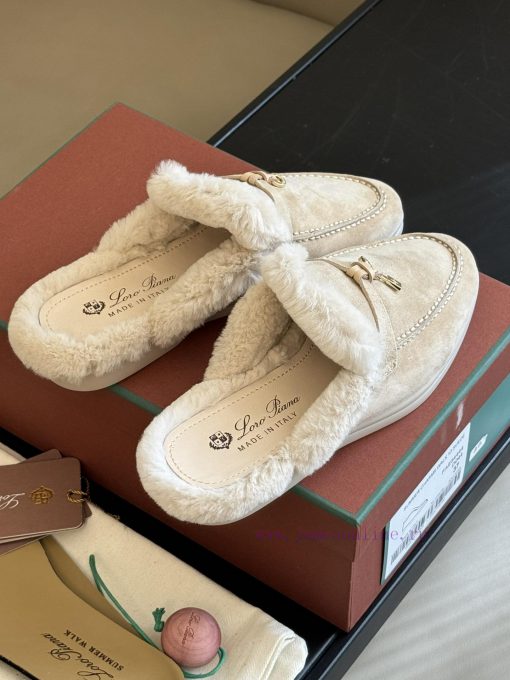Top version logo pian... a classic fur shoe new color schemeThe price of cabinets has increa39a6iuni - Image 4