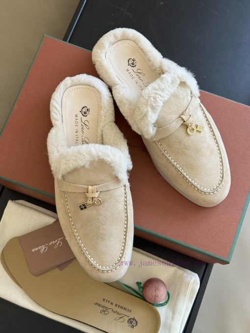 Top version logo pian... a classic fur shoe new color schemeThe price of cabinets has increa39a6iuni - Image 6