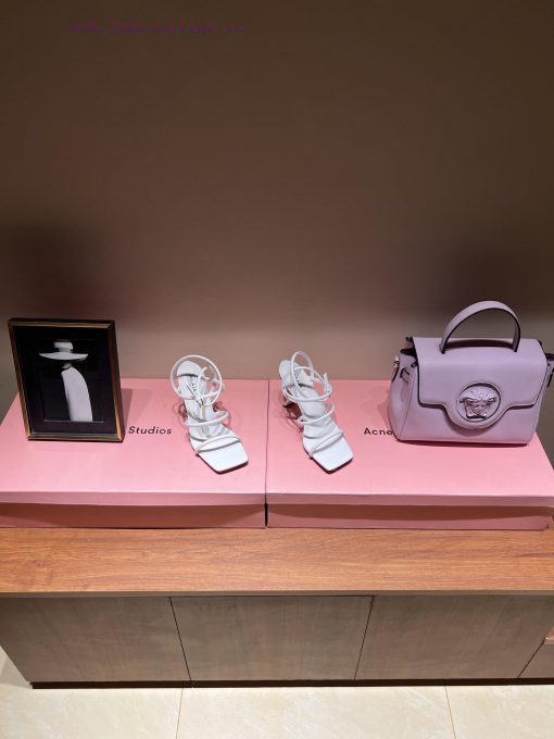 The mostALA ࠖ A | HIGH LOVE High HeelsALAÏA | HIGH LOVEThe pair of high heels that every onl05ydzdaq - Image 3