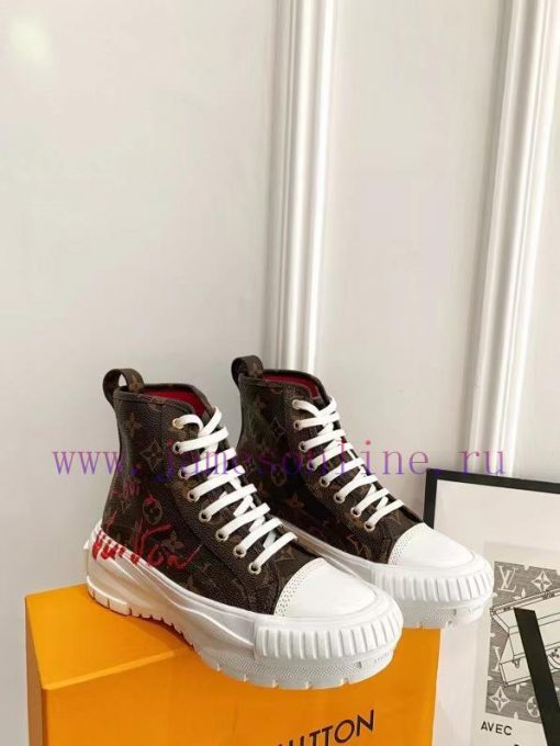 The LV Squad high top sneakers feature a blend of cotton canvas and calf leather trim, with wigkh1a8 - Image 6