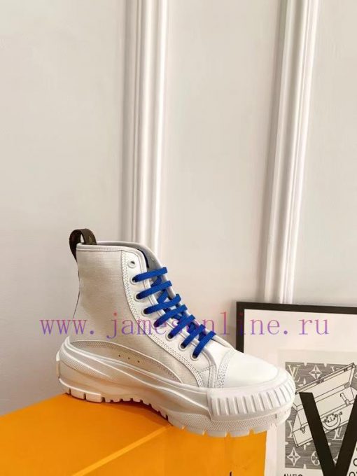 The LV Squad high top sneakers feature a blend of cotton canvas and calf leather trim, with 9mh5l9sv - Image 3